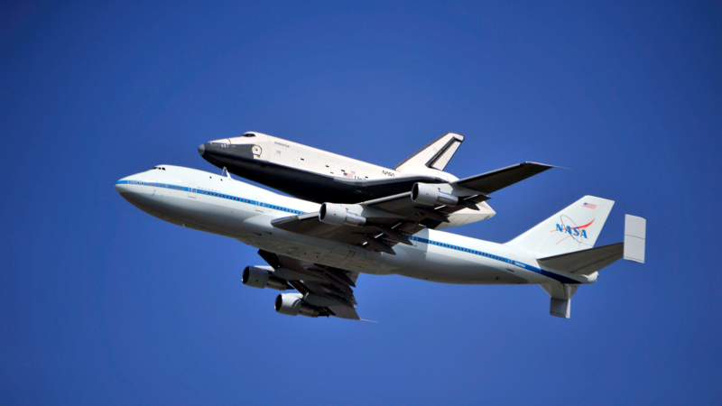 Illustration for article titled Enterprise NYC Flyover Photos
